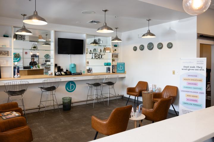 Reception and coffee bar