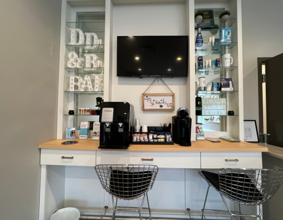 Reception desk